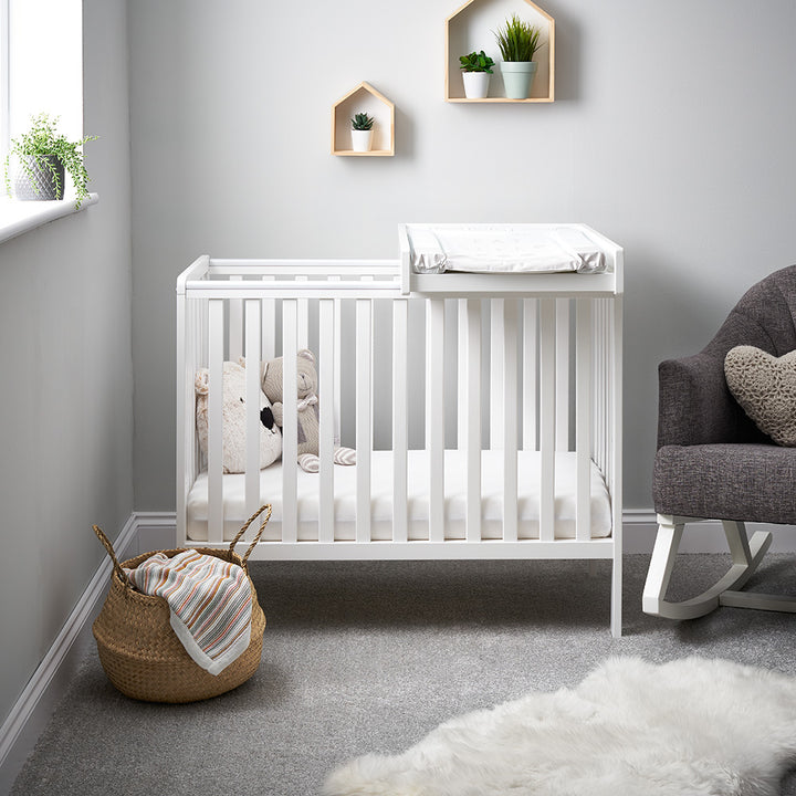 OBaby - Bantam Space Saver Cot & Cot Top Changer - White - Mabel & Fox