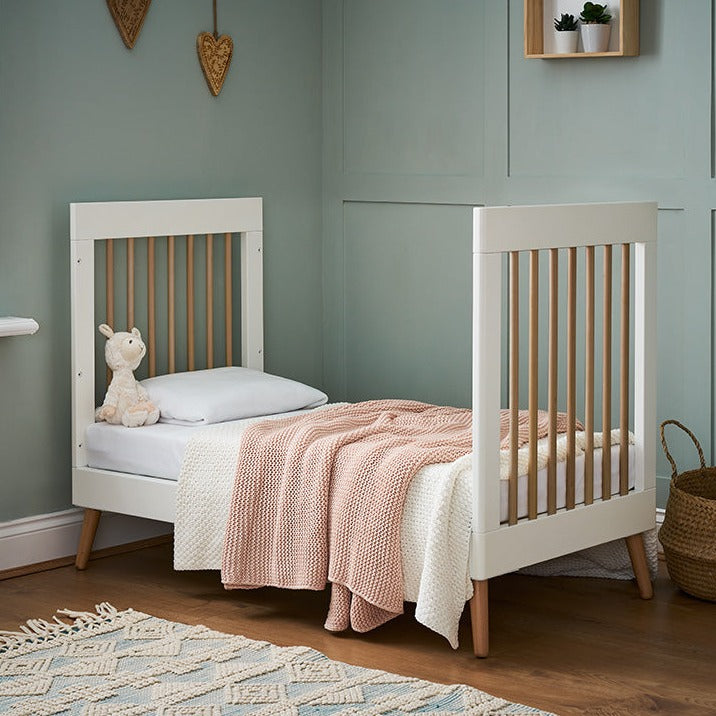 OBaby - Maya Mini Cot Bed - White with Natural - Mabel & Fox