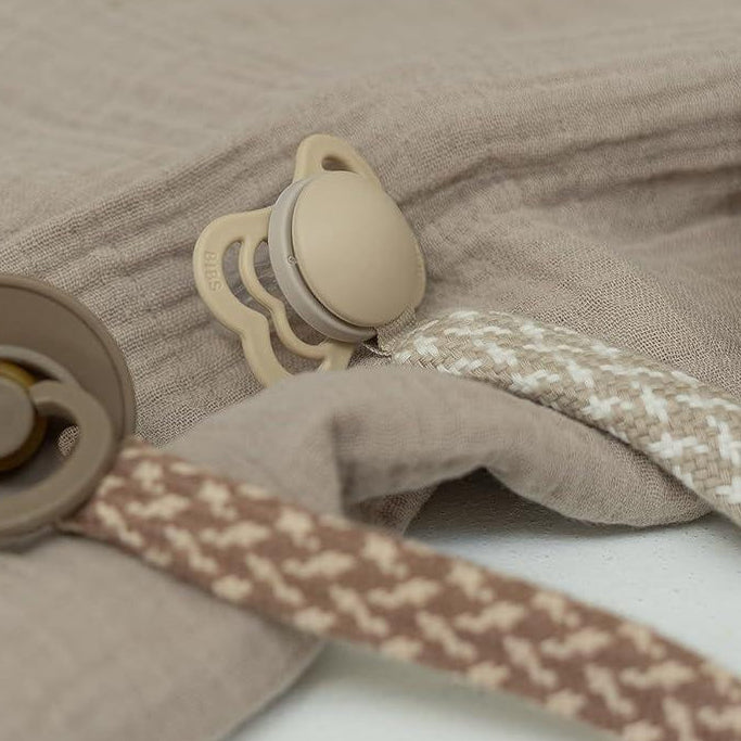 Bibs - Pacifier Clip - Sand/Ivory