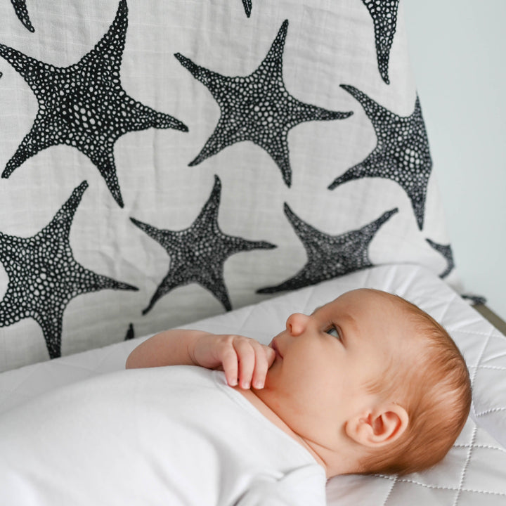 Etta Loves UK - Extra Large Sensory Muslin - Starfish