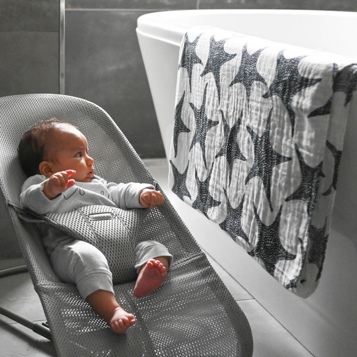 Etta Loves UK - Extra Large Sensory Muslin - Starfish