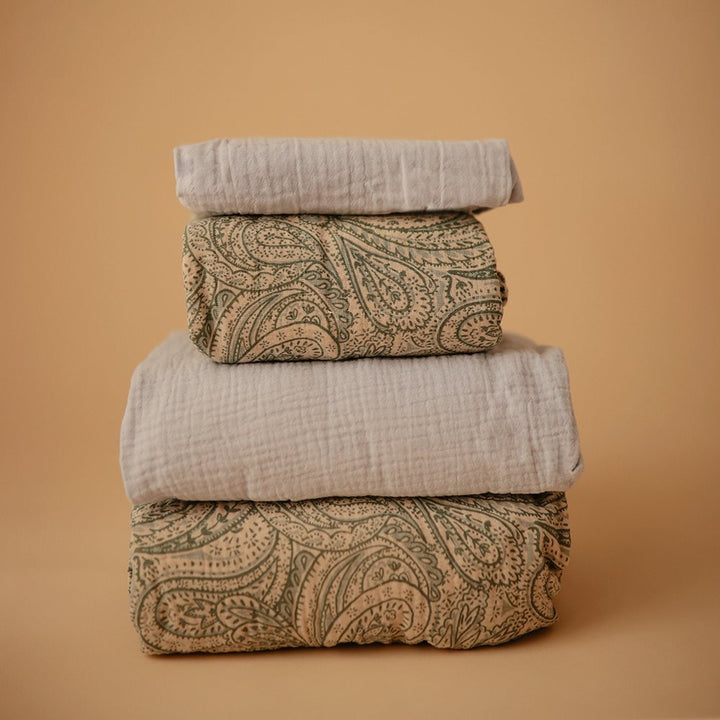 Mushie - Crib Sheet - Green Paisley - Mabel & Fox