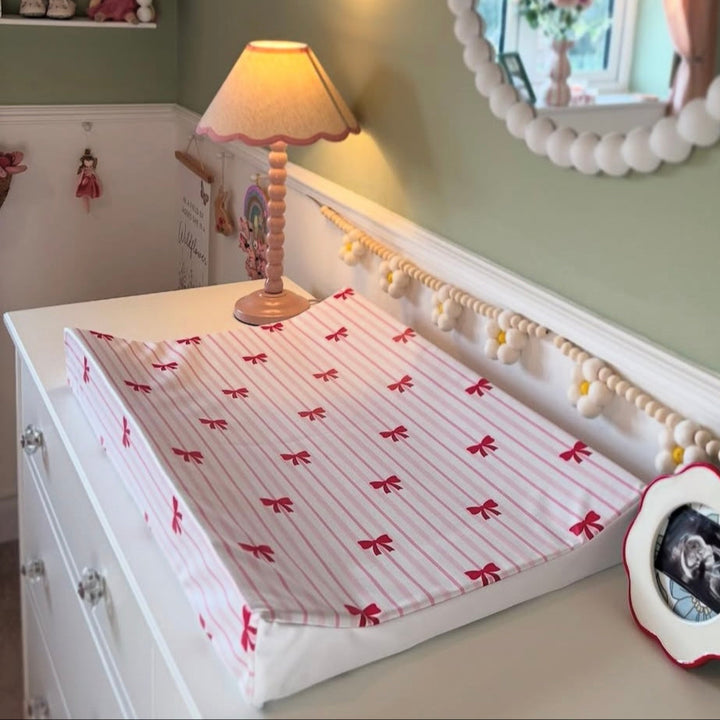 Mabel & Fox - Wedge Baby Changing Mat - Bow Cute