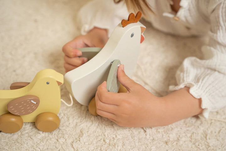 Little Dutch - Pull Along - Chicken - Mabel & Fox