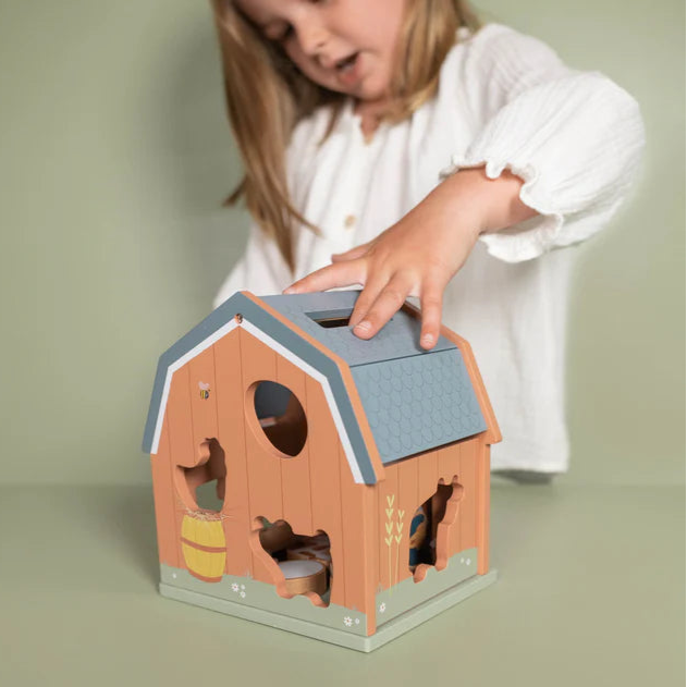 Little Dutch - Shape Sorter - Little Farm - Mabel & Fox