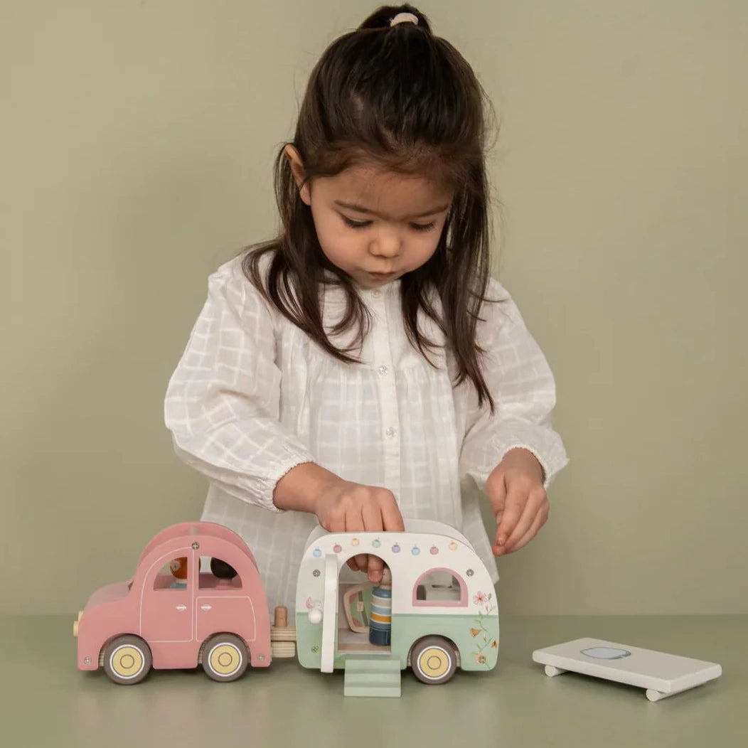 Little Dutch - Toy Car with Caravan - Mabel & Fox