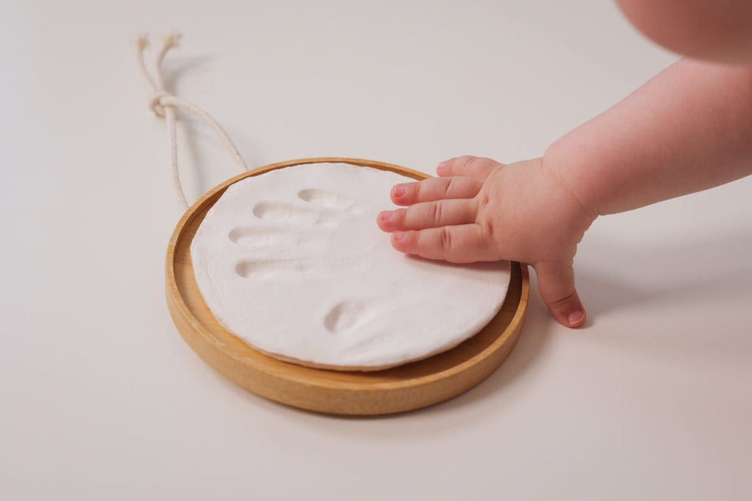 Petit Artichaut - Baby Imprint Medallion Keepsake - Mabel & Fox