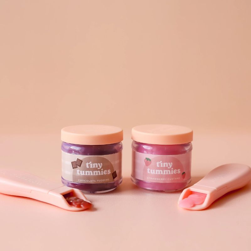 Tiny Harlow - Tiny Tummies - Jar & Spoon Set - Strawberry Custard - Mabel & Fox