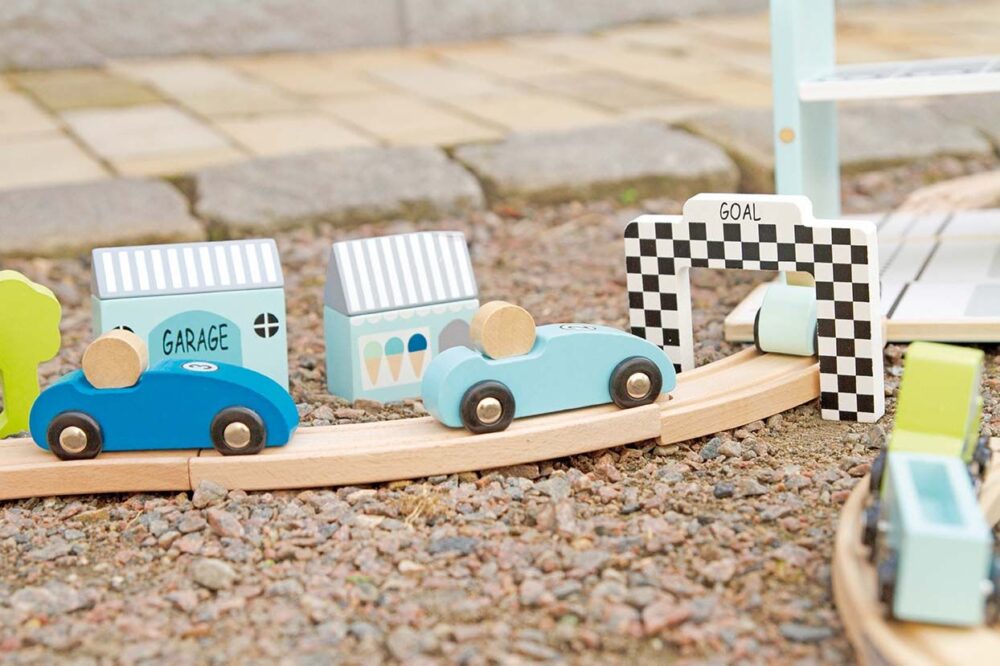 Jabadabado - Car Racing - Mabel & Fox