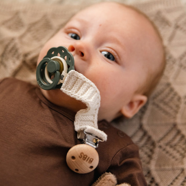 Bibs - Pacifier Clip - Knitted Ivory