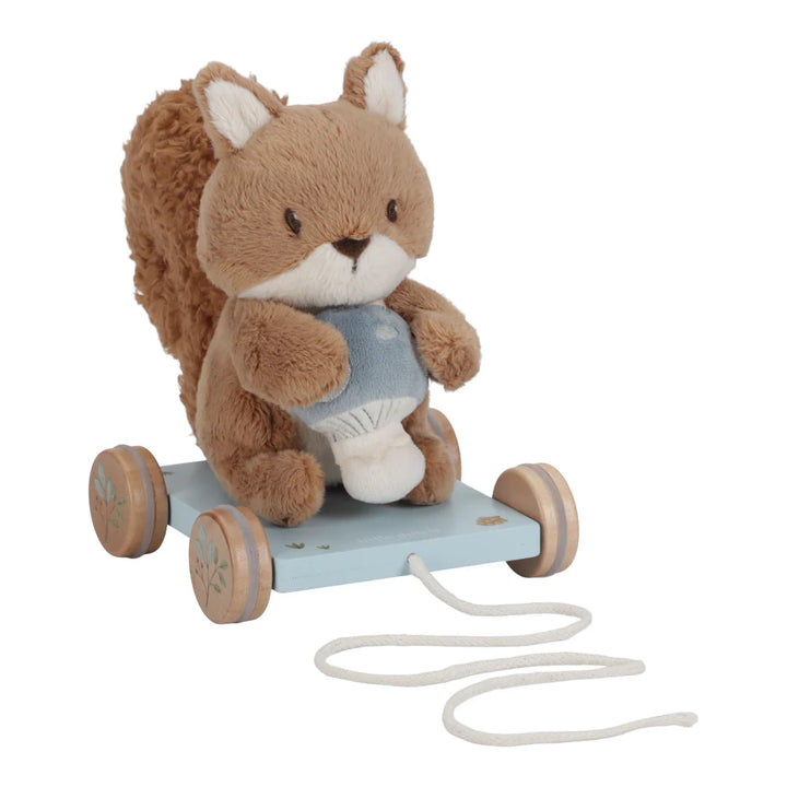 Little Dutch - Pull Along - Squirrel - Forest Friends - Mabel & Fox