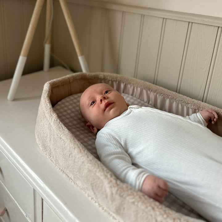 Mabel & Fox - Teddy Changing Basket - Biscuit - Mabel & Fox