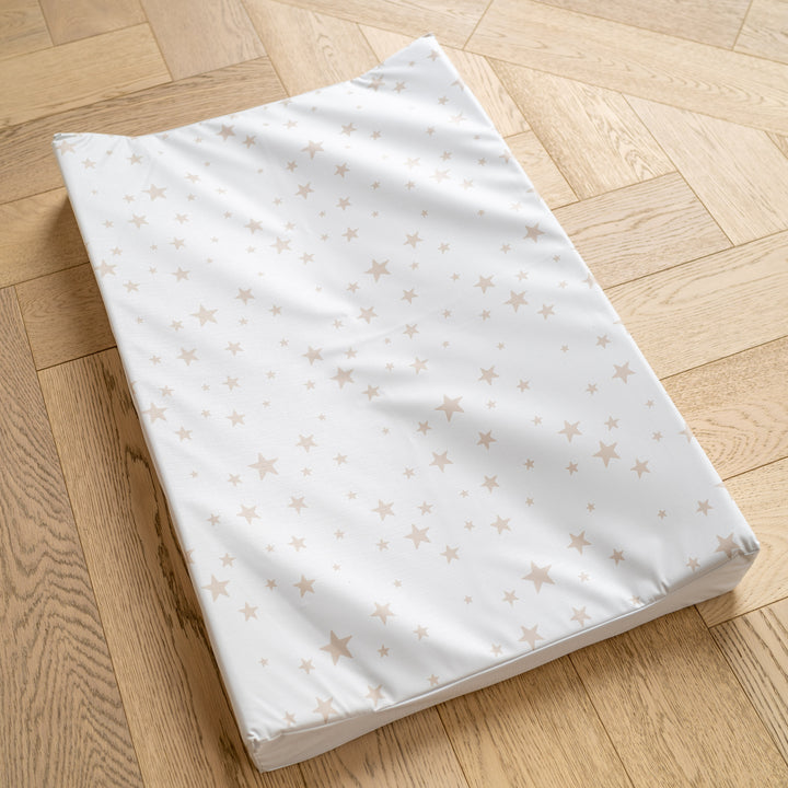 Mabel & Fox - Wedge Baby Changing Mat - Beige Stars - Mabel & Fox