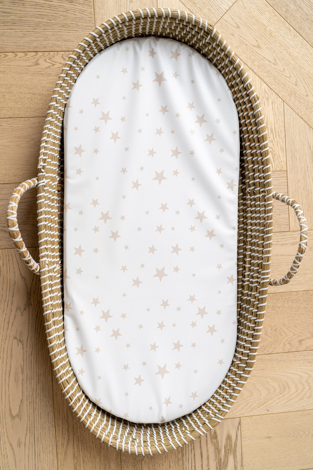 Mabel & Fox -  Basket Changing Mat - Beige Stars - Mabel & Fox