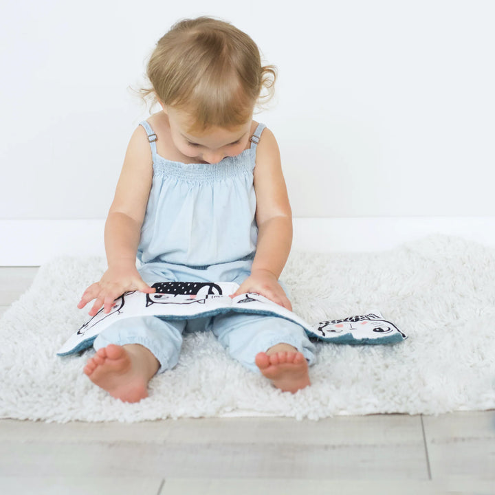 Wee Gallery - Soft Cloth Book - Friendly Face in the Forest - Bunny - Mabel & Fox