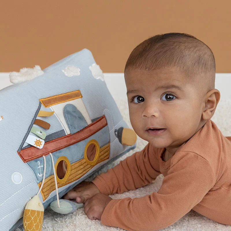 Baby triangle top activity toy