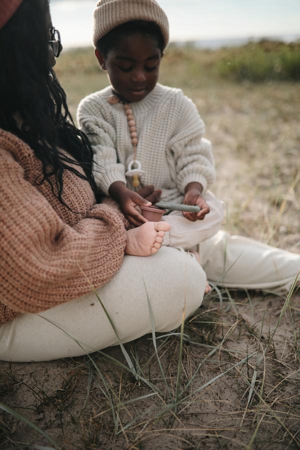 Mushie - Teether Cat - Stone - Mabel & Fox
