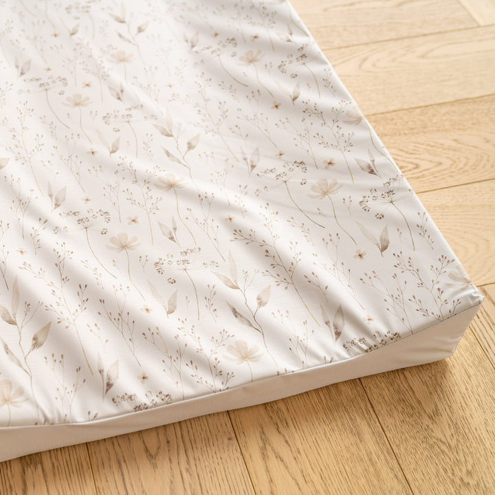 Mabel & Fox - Wedge Baby Changing Mat - Natural Wildflowers - Mabel & Fox