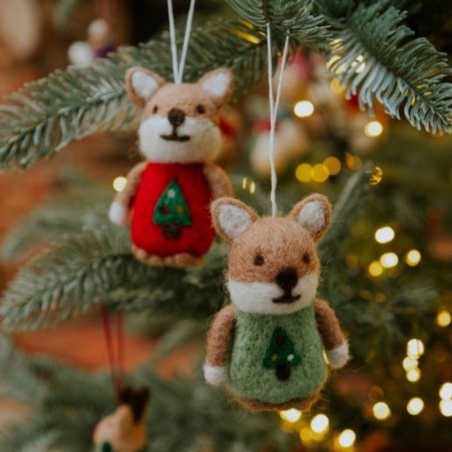 Advent Calendars & Christmas Decorations