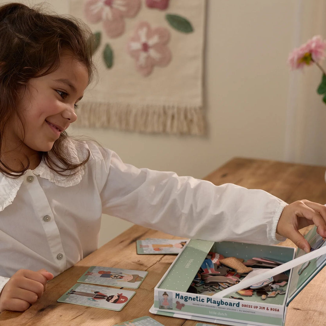 Little Dutch – Magnetic Play Board – Jim & Rosa