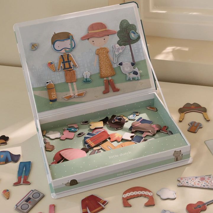 Little Dutch – Magnetic Play Board – Jim & Rosa