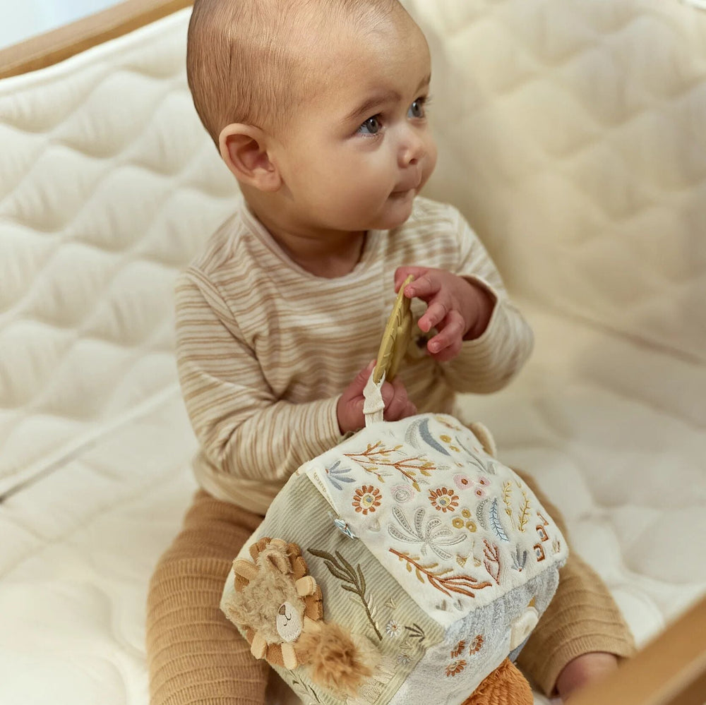 Little Dutch – Activity Cube – Safari Friends - Mabel & Fox