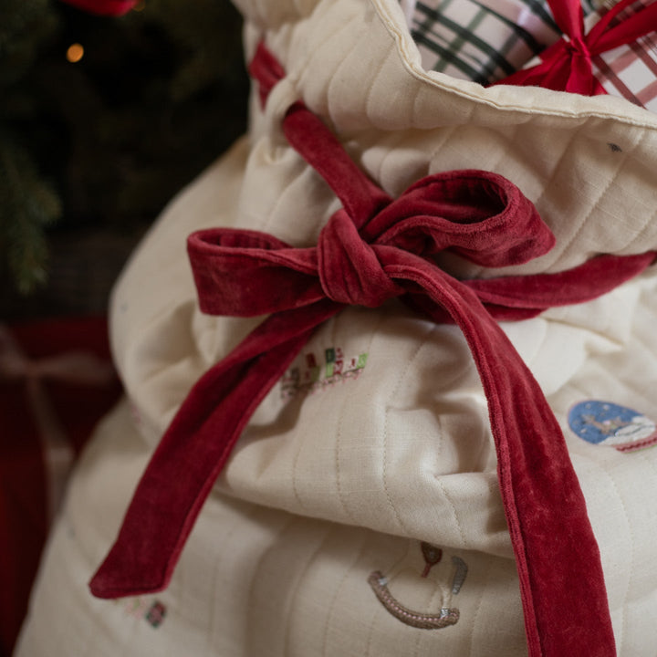 Avery Row - Christmas Sack - Christmas Morning