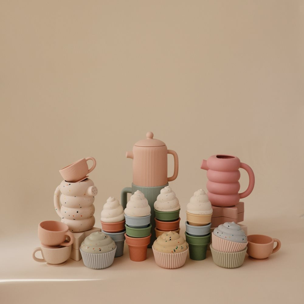 Mushie - Silicone Watering Can - Peony - Mabel & Fox