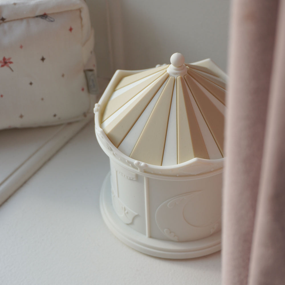 Cam Cam Copenhagen – Carousel Night Light – Off-White - Mabel & Fox