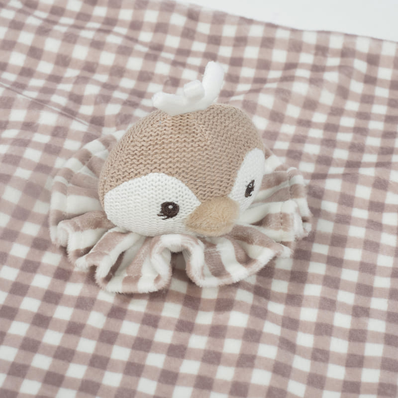 Walking Mum – Comforter – Praliné Moka Penguin - Mabel & Fox