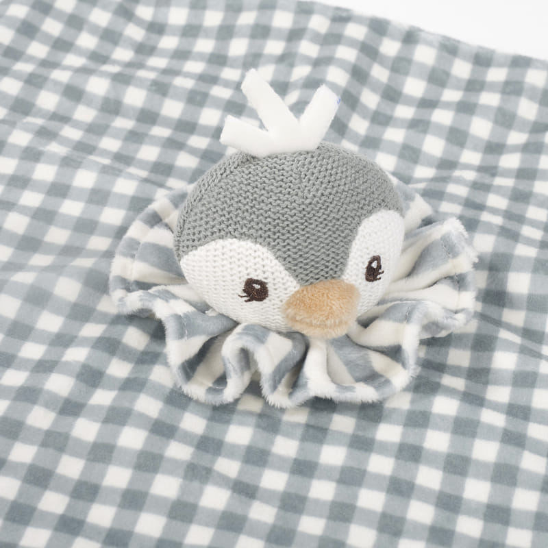 Walking Mum – Comforter – Praliné Matcha Penguin - Mabel & Fox