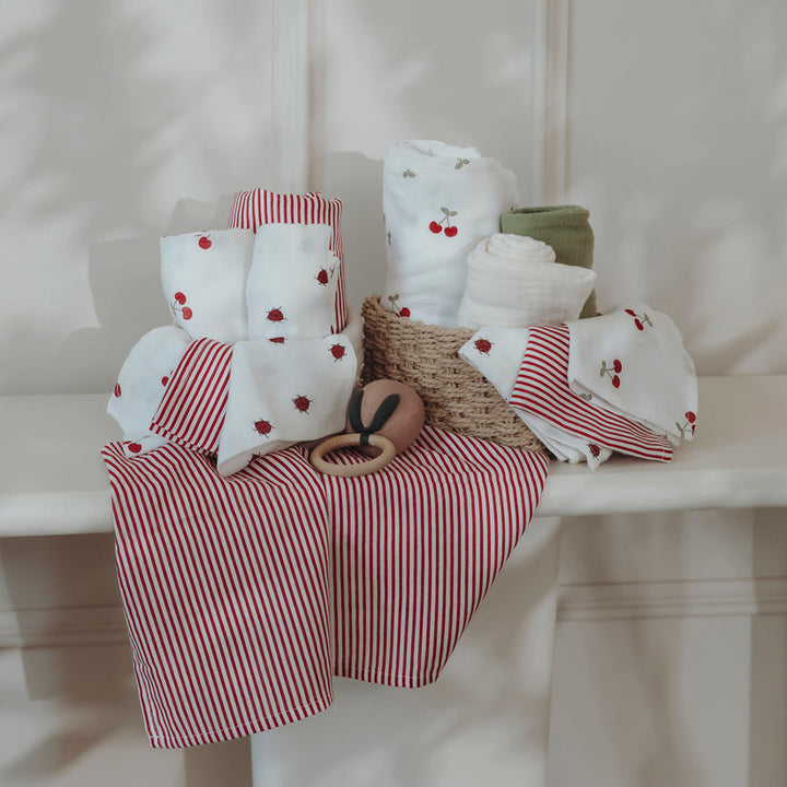 Meyco – Muslin Cloths 30x30cm (3 Pack) – Girly Garden Multicolor
