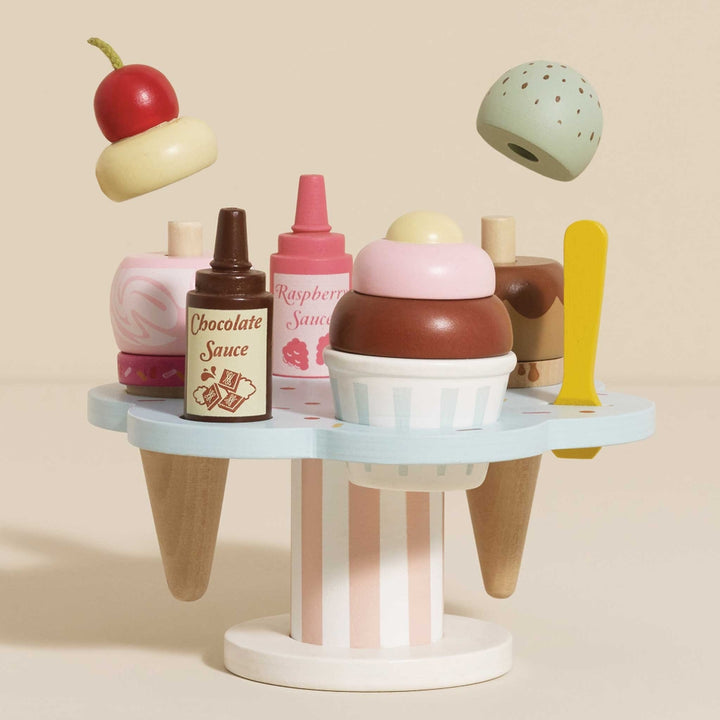 Le Toy Van – Wooden Ice Cream Stand & Toppings