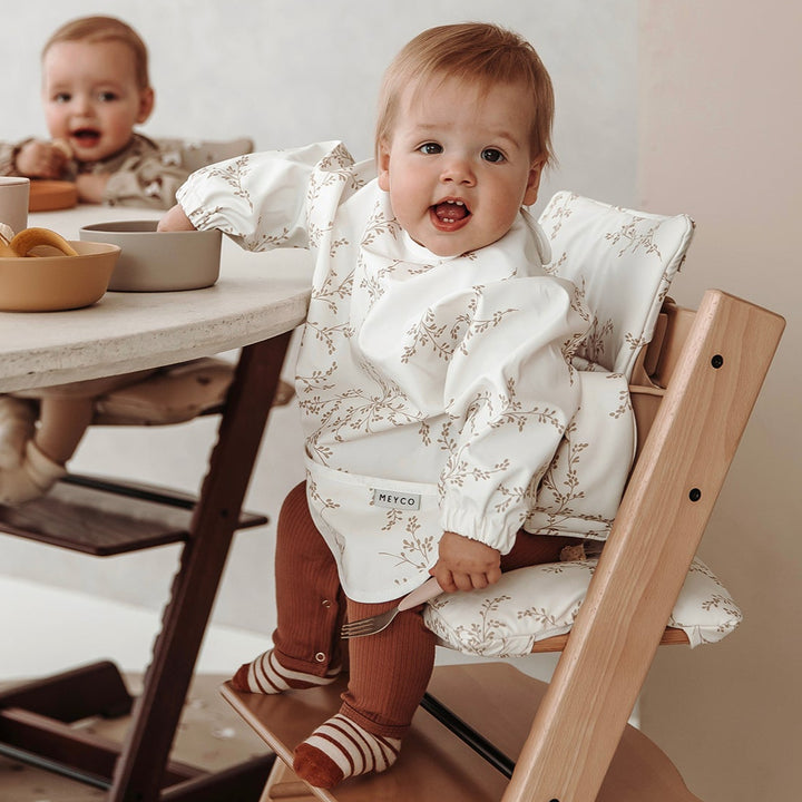 Meyco - Long Sleeved Bib - Soft Branches