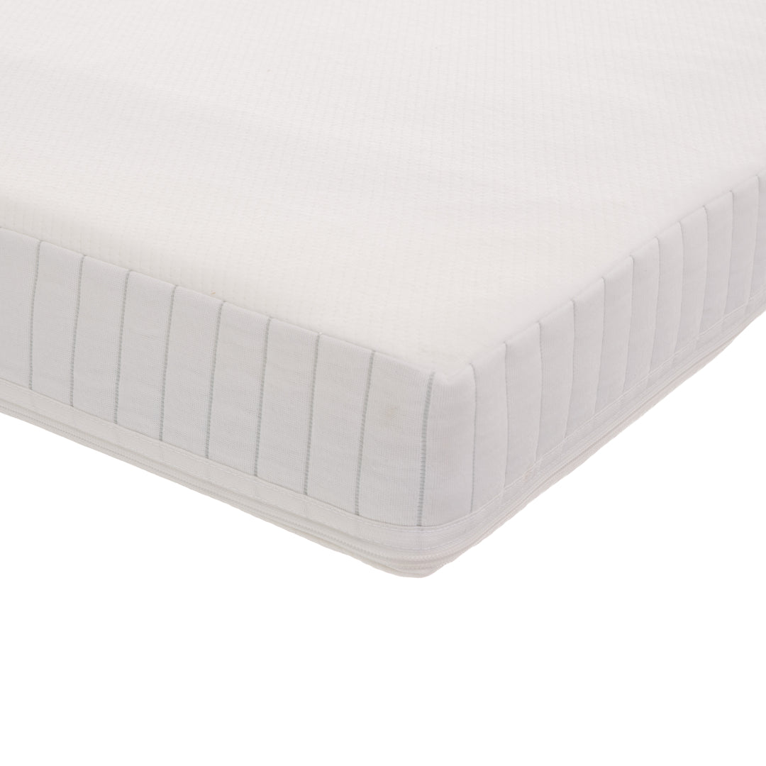 OBaby - Stamford Luxe Cot Bed & Moisture Management Mattress - White