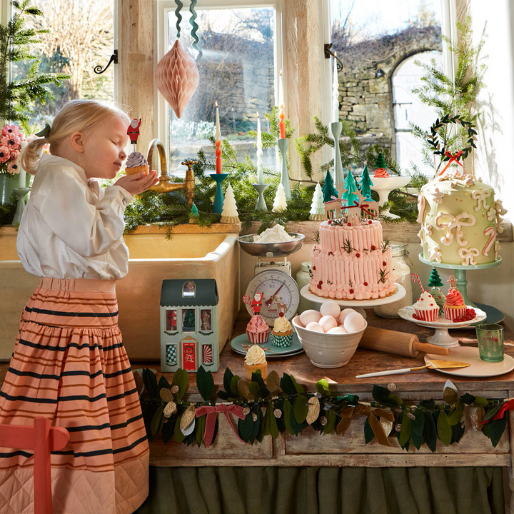 Meri Meri - Festive House Cupcake Kit - Mabel & Fox