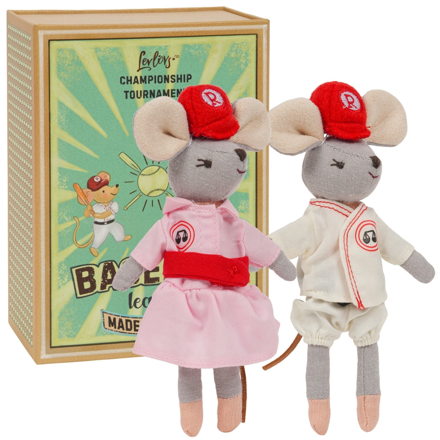 LEVLOVS – Baseball Mice Plush Toy Set