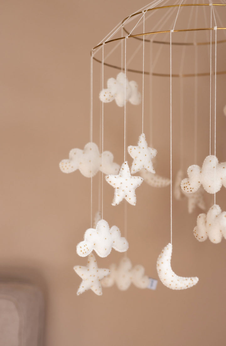 Gamcha - Baby Cot Mobile - Night Sky - White - Mabel & Fox