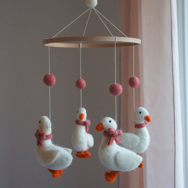 Gamcha – Mobile – Coral Goose - Mabel & Fox