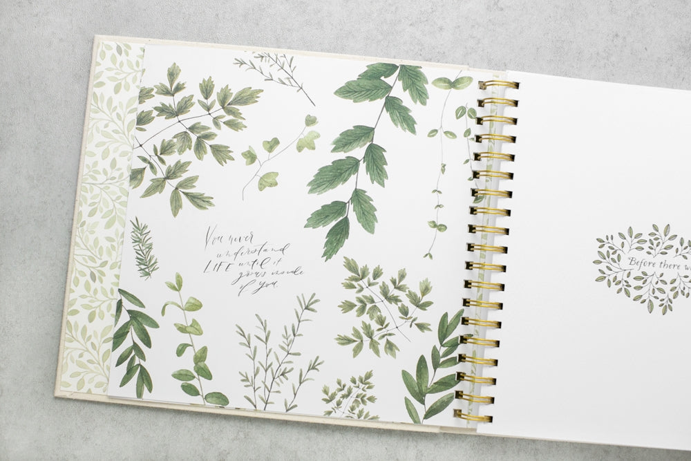 Paige Tate & Co. – As You Grow: A Modern Memory Book for Baby (Baby Shower)