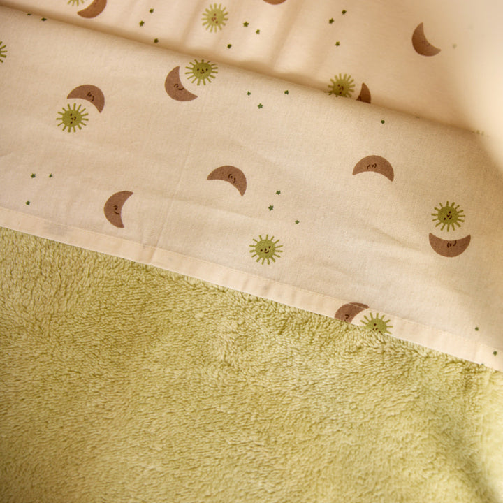 Jollein - Fitted Sheet Jersey 70/75x140/150cm - Over the Moon