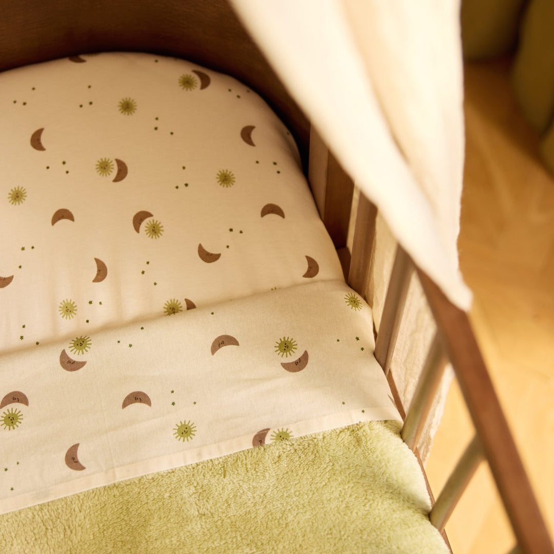 Jollein - Fitted Sheet Jersey 70/75x140/150cm - Over the Moon