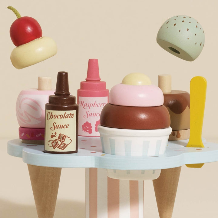 Le Toy Van – Wooden Ice Cream Stand & Toppings