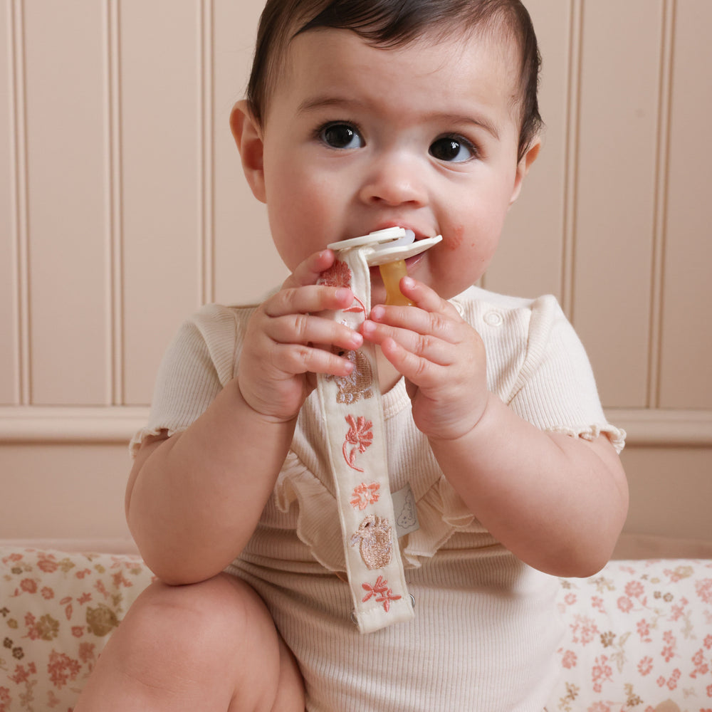 Cam Cam Copenhagen - Pacifier Holder - GOTS - Augusta - Mabel & Fox