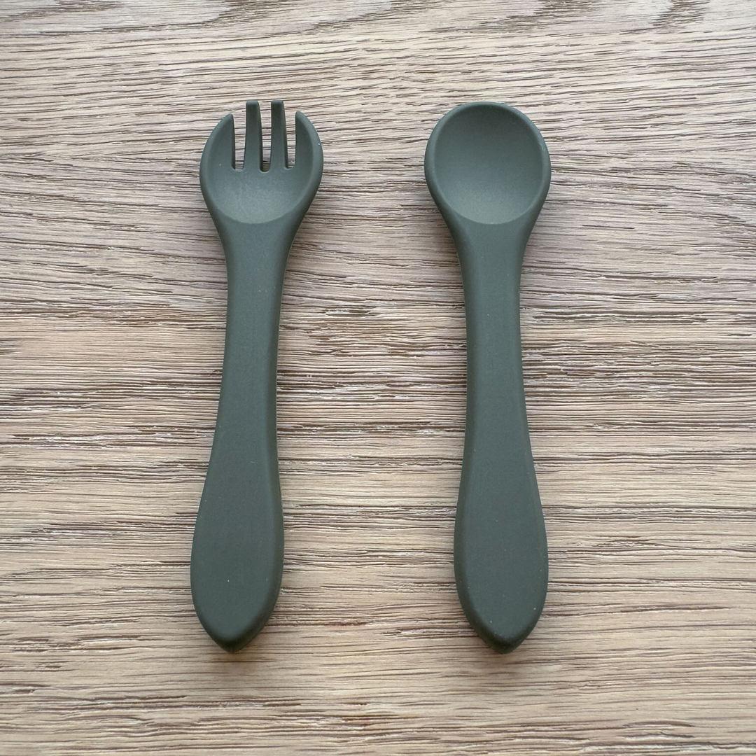 Mabel & Fox - Silicone Tableware - Spoon & Fork Set - Dark Olive