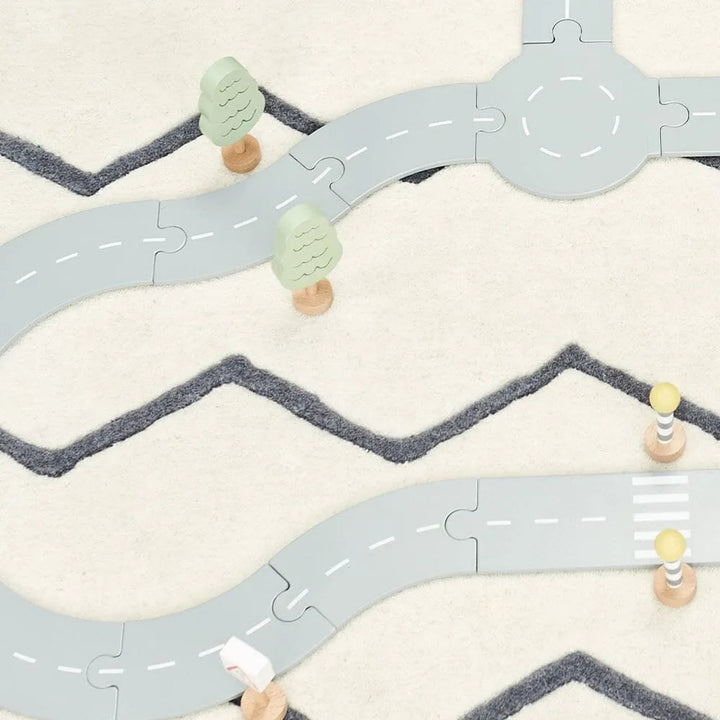 Great Little Trading Co. – Wooden Road Track with Accessories