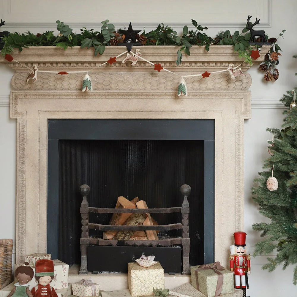 Avery Row - Christmas Garland - Reindeer - Mabel & Fox