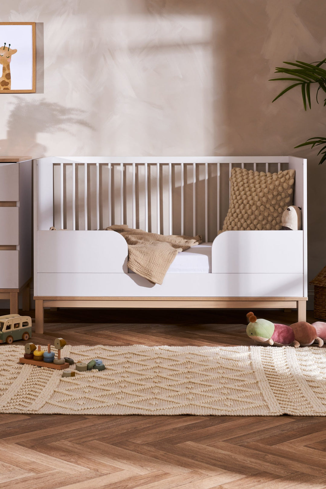 OBaby - Astrid Cot Bed - White