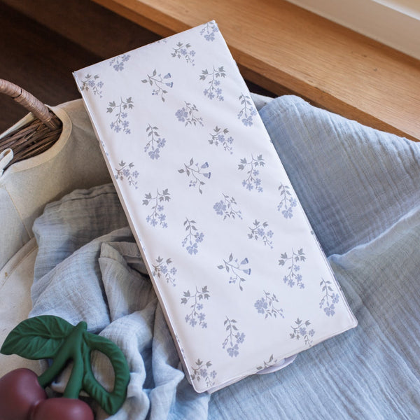 Wilby & Wonder – Travel Baby Changing Mat - Blue Meadow - Mabel & Fox