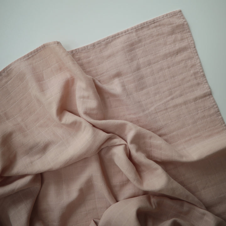 Mushie - Organic Cotton Muslin Swaddle - Blush
